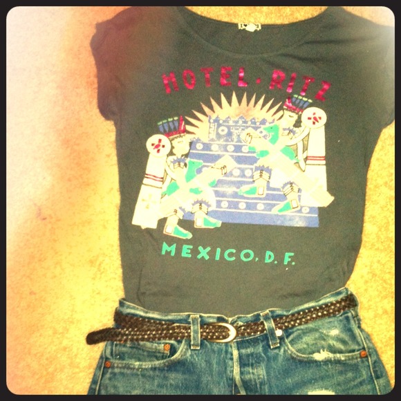 Vintage inspired t-shirt.