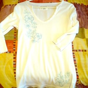 💢✋Bundle✋💢 White thermal embroidered top