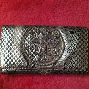 🚨 SOLD 🚨 Buckle cross wallet