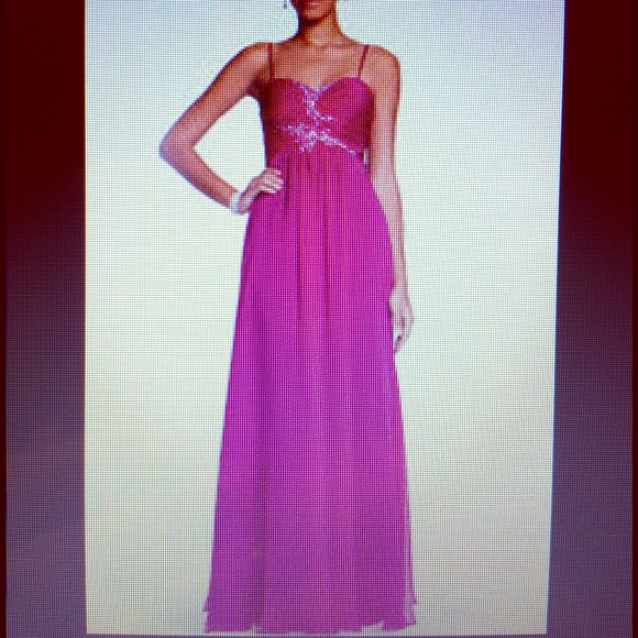 EVENING GOWN/PROM DRESS