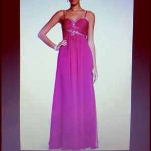EVENING GOWN/PROM DRESS