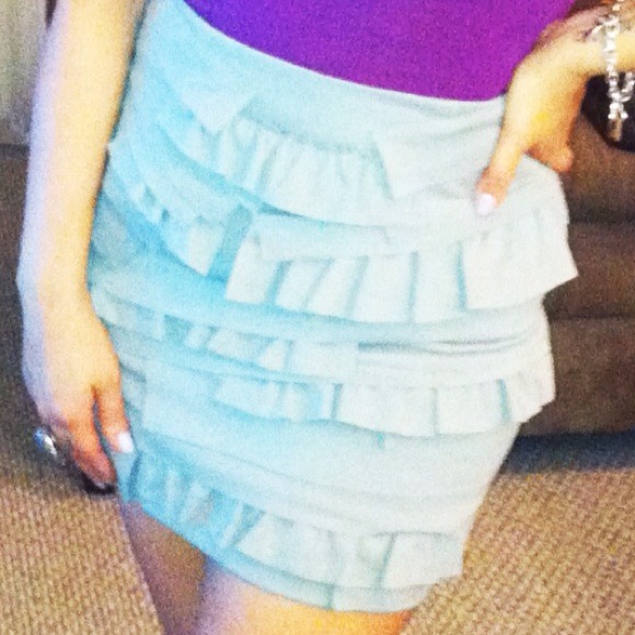 REDUCED Ruffle Skirt - Picture 2 of 4