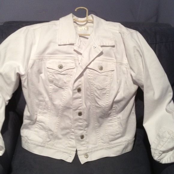 White denim jean jacket