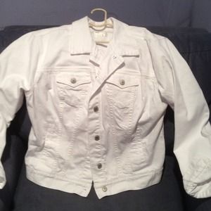 White denim jean jacket