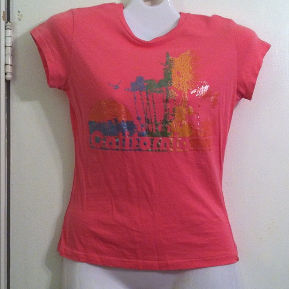 %Pink California graphic T