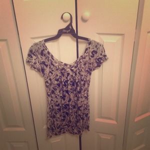 Cute black and white top