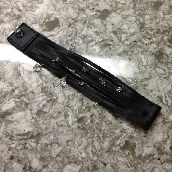 Leather bracelet. - Picture 3 of 4