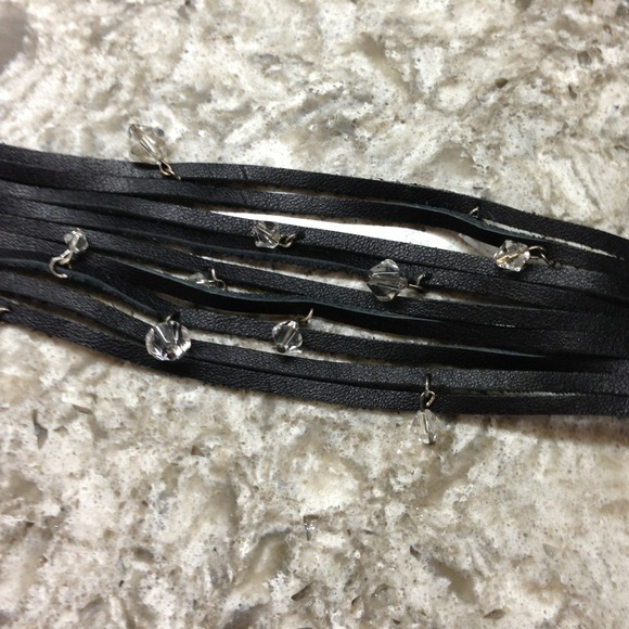 Leather bracelet. - Picture 4 of 4