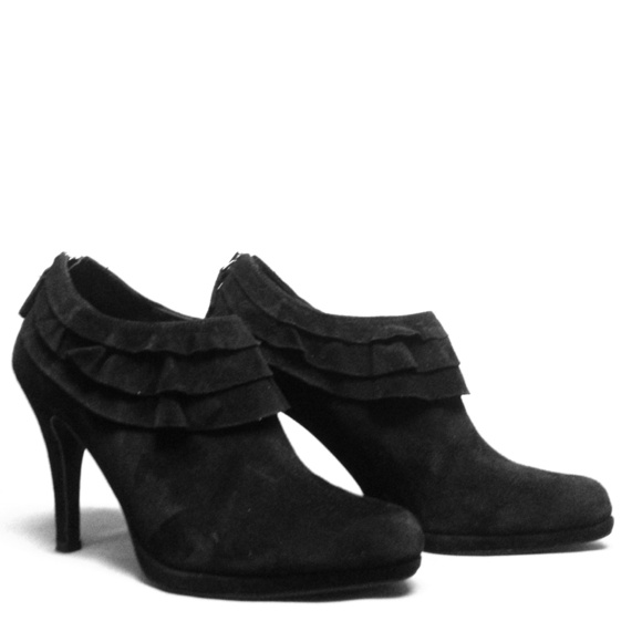 Black Tahari Ruffle Booties