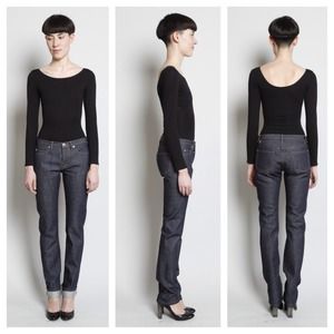 NWT A.P.C. Shorter new cure indigo denim jeans.