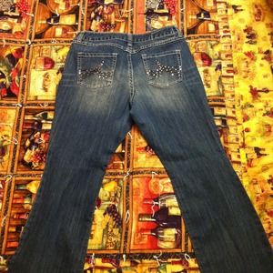 ❌❌TRADE WITH FIREWIFEYBBB🐰🐰 INC jeans