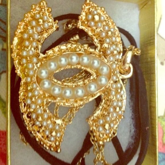 Chanel "inspired" necklace.