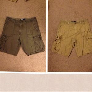 2 pairs of men's American eagle shorts