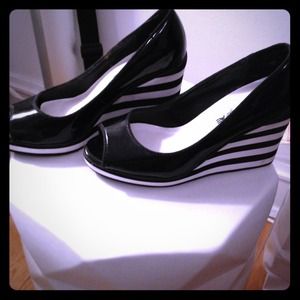 Reserved!!!!! Never worn black and white wedges!