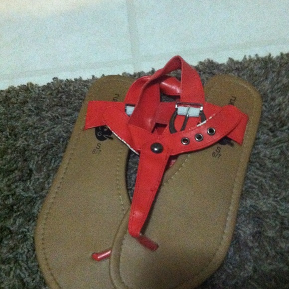 💌Sold💌 Rue 21 orangey red sandals