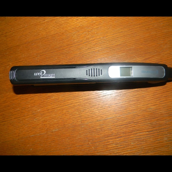 Straightener ***traded*** @tyapree