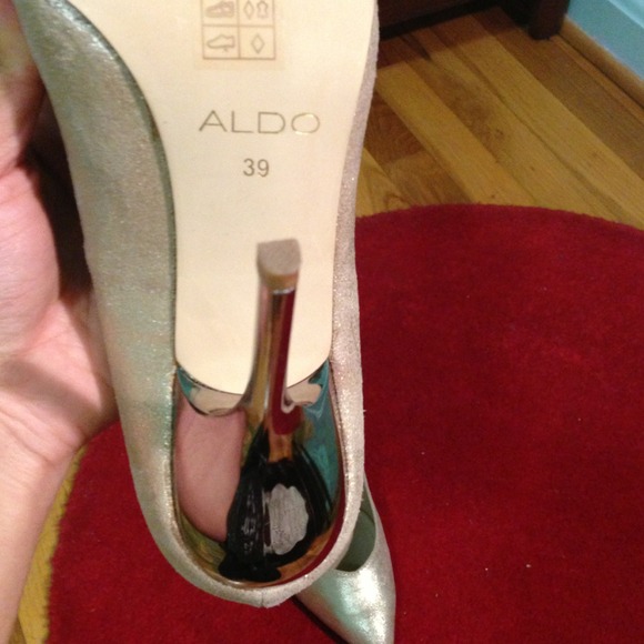 Stilettos - Picture 3 of 3