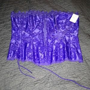 Fredericks of Hollywood. Corset 38.