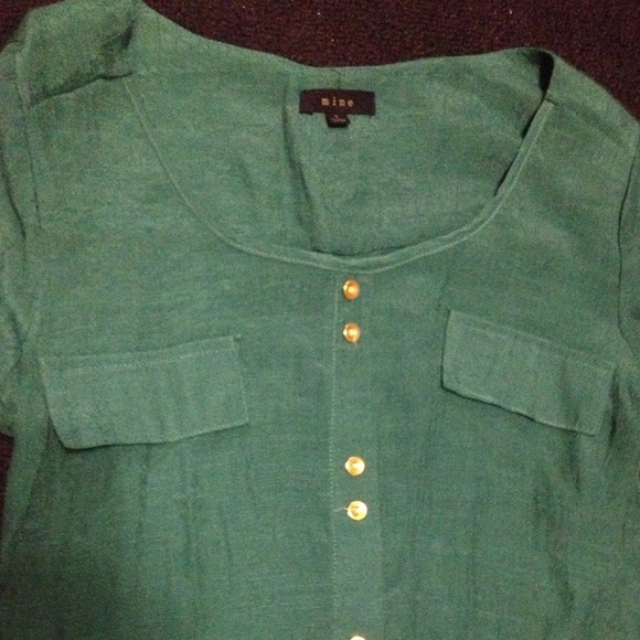 Emerald green long sleeve with gold buttons - Picture 2 of 2
