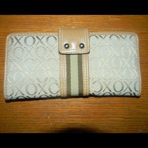 ***TRADED***Xoxo wallet @coffee_brown