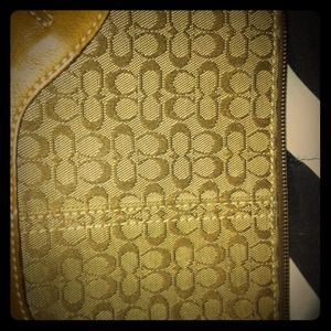 ***Traded*** Coach wristlet