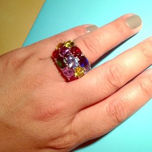Colorful crystal ring
