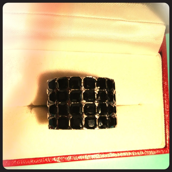 Black crystal ring
