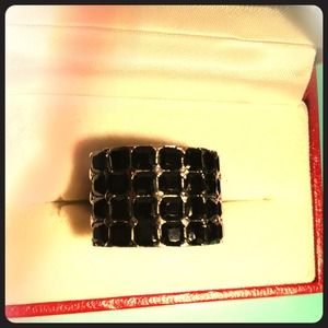 Black crystal ring