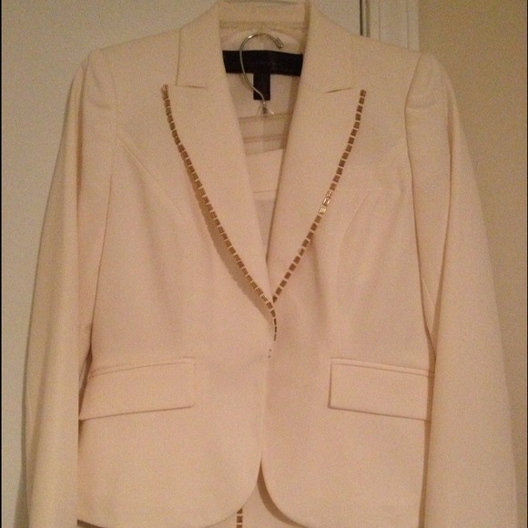 Classy Suit - Picture 2 of 4