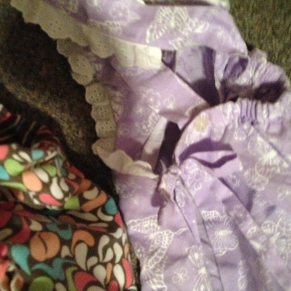 Set - Picture 2 of 2