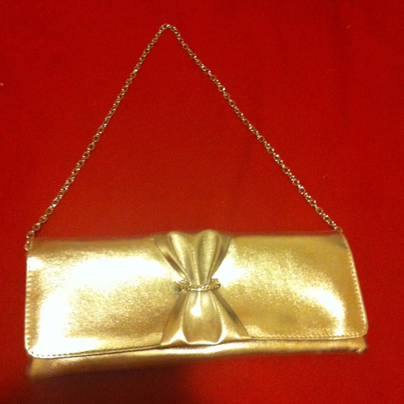 Silver clutch