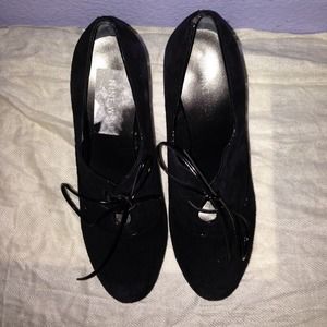 Nine West size 5 shoes