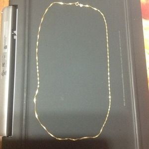 10k gold twisted chain