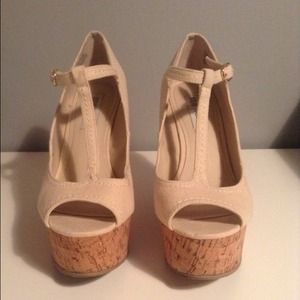 Steve Madden cork & canvas wedges