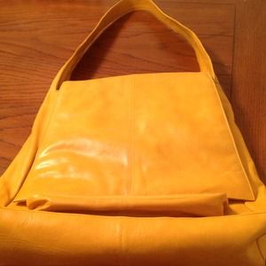 Leather shoulder bag