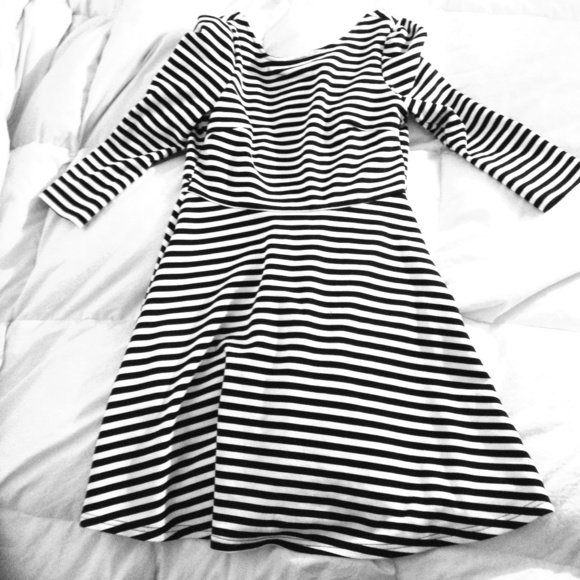Dresses & Skirts - Striped dress