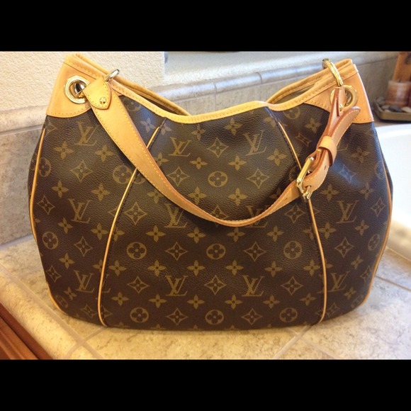 ❌SOLD Locally❌ Authentic Louis Vuitton Galliera PM - Picture 2 of 4