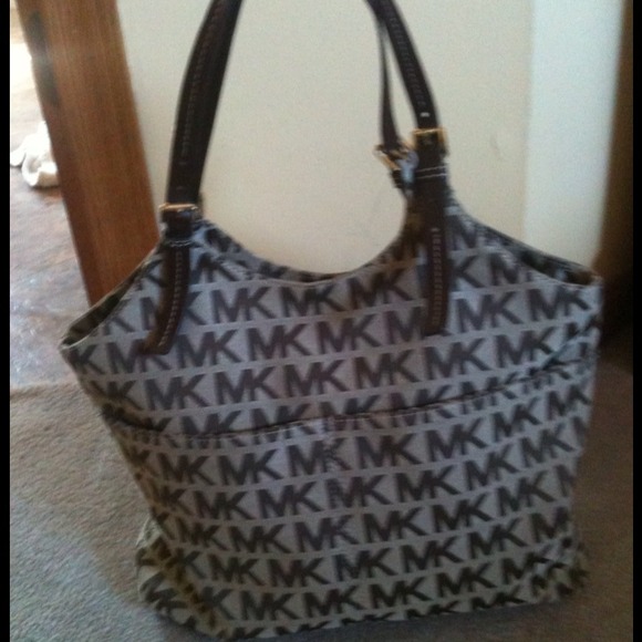 Authentic Muchael Kors