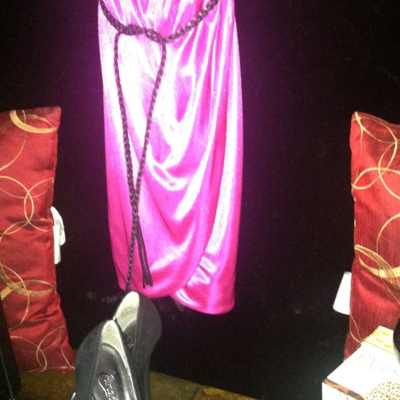 Fuchsia mini strapless - Picture 3 of 3