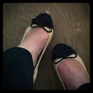Reserved ~~Vera Wang spike tipped flats