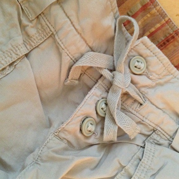 Stone Button Shorts - Picture 2 of 3