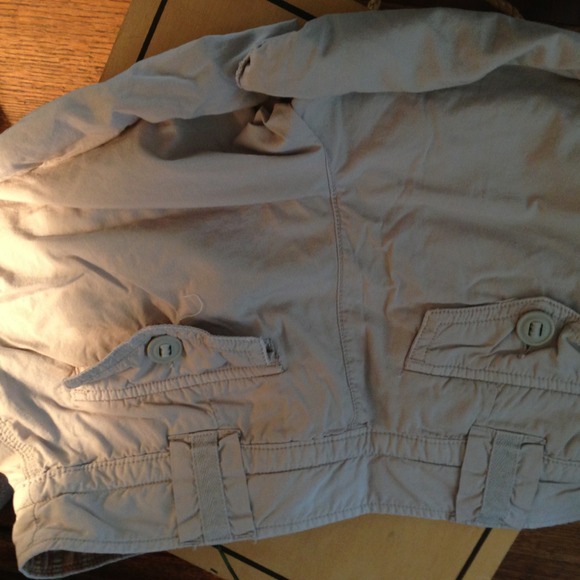 Stone Button Shorts - Picture 3 of 3