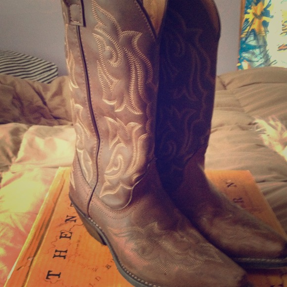 Reserved Brown Laredo cowboy boots
