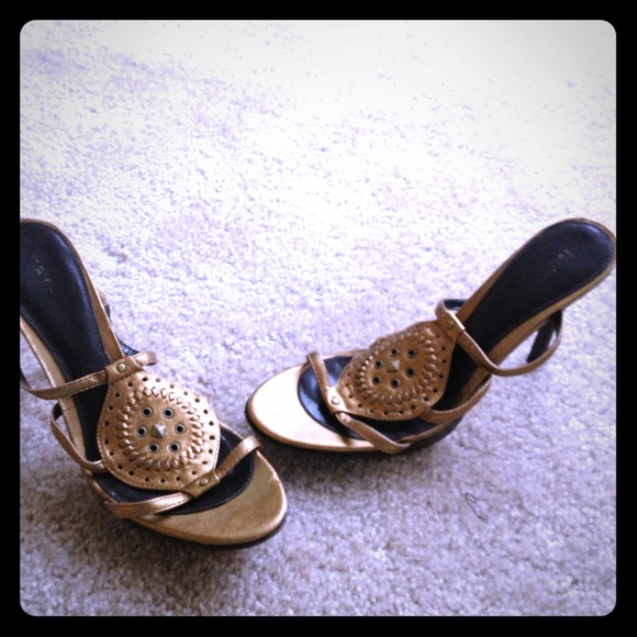 SOLD SOLD SOLD heels gold color with cute designs