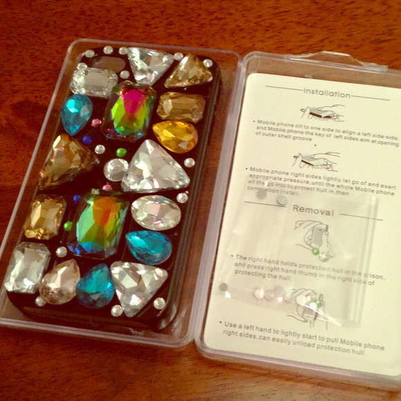 STUNNING jeweled iphone 4/4s case!