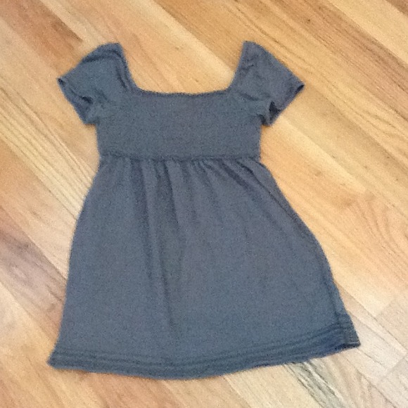❌SOLD❌Grey Mossimo Supply spring/summer top. - Picture 2 of 2