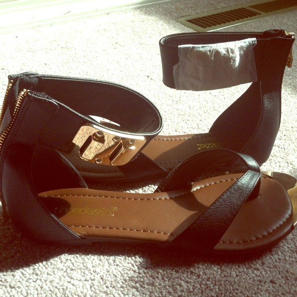 Shoe dazzle "diva" sandals black new size 7