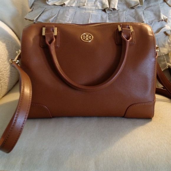 ⛔SOLD ⛔ Tory Burch Middy Satchel, Luggage Color