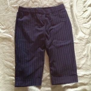 Perfect Condition Express black capris!