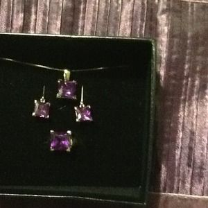 5 piece Purple stone set,.